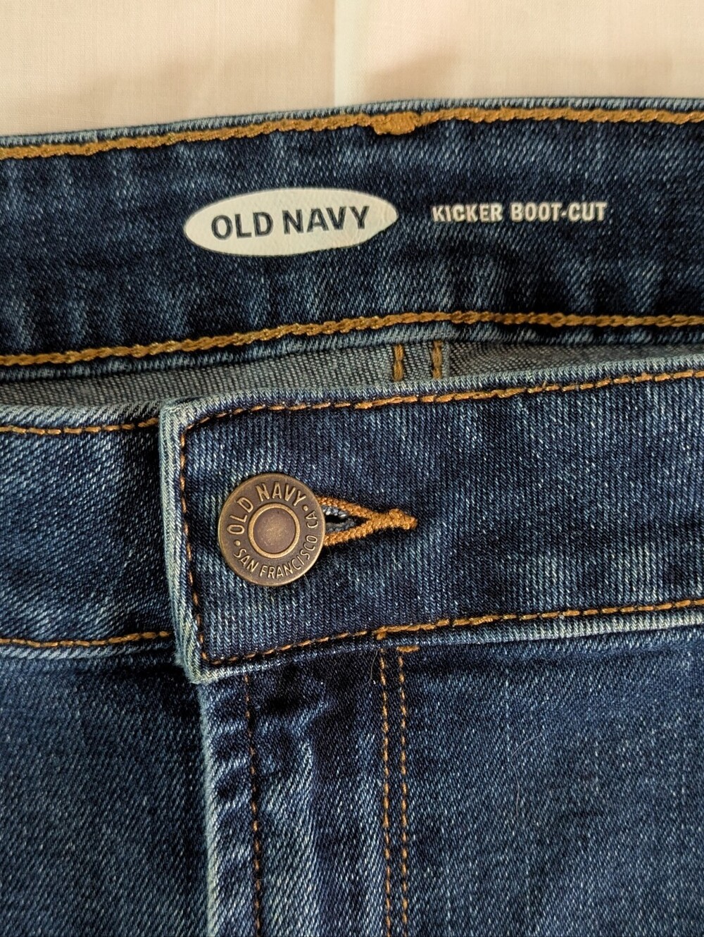 Old Navy Short Kicker Boot Cut Jeans - Picture 2 of 8